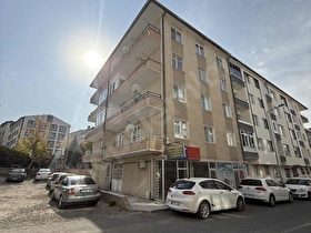 *KURT EMLAK* MERKEZİ KONUMLU 2+1 GENİŞ SATILIK DAİRE