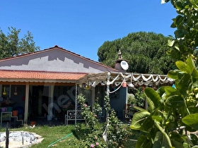 Şakranda eşsiz doğa ile iç içe satılık çiftlik evi