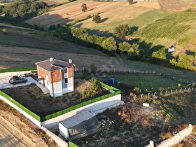 DERİNCE TAHTALIDA 1.897M2 İÇİNDE SATILIK 3+1 MÜSTAKİL DUBLEX EV