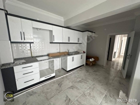 DEVELİ POLAT GAYRİMENKUL- SANAYİ ÜSTÜNDE SATILIK GENİŞ 3+1 DAİRE