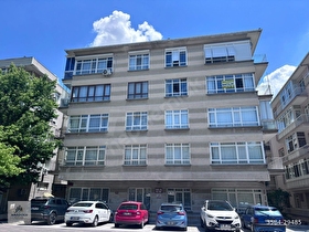 ANADOLUDAN BAHÇELİEVLERDE 3+1 ORTA KAT ÖN GÜNEY OTOPARKLI