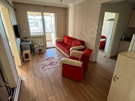 CUMHURİYET MAHALLESİNDE SATILIK EŞYALI DAİRE VİRA GAYRİMENKUL