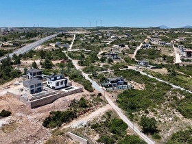 DİDİM SEYRANTEPEDE BAFA GÖLÜ MANZARALI 650 M2 TEPE ARSA