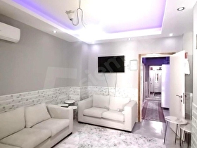 İLBADI MAHALLESİNDE YARI BODRUM KAT GENİŞ DOĞALGAZLI KLİMALI 4+1/160 m2 DAİRE 2.550.000 TL