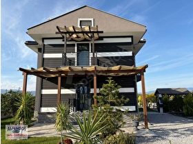 Eskiköyde 14.136 M2 Tarla İçerisinde 4+1 Satılık Villa