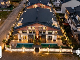 !!ACİL SATILIK!! Sakarya/Kocaali Sahil’de Köşe Parselde Deniz Manzaralı, Havuzlu Bahçeli  3+1  Villa