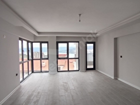 DOĞANTEKİNDEN HİSARDA SİTEİÇİ KÖŞE 3 CEPHELİ 3+1 SATILIK DAİRE