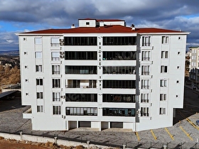 *EMLAK KOMBİN* GÜZELYURT MAH. MÜKEMMEL KONUMDA FULL YAPILI 4,5+1