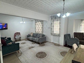 OSMANLI EVLERİ SİTESİNDE 5+1 MÜSTAKİL,BAHÇELİ SATILIK TRIBLEKS