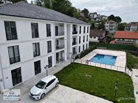 TURYAPTAN SAPANCA ÜNLÜCE HAVUZLU SİTEDE AYRI MUTFAKLI 3+1 DAİRE