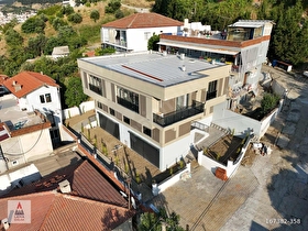 Panoramik Şehir Manzaralı Lüks 5+1 Tripleks Villamız