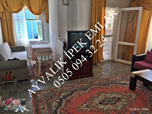 ayvalik ipek emlak sarimsakli subesi
