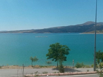 baraj manzarali kuscu da 1200 m2 hisseli arsa
