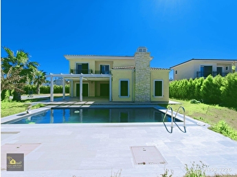 cesme ilica da satilik havuzlu villa 4993 3226 hepsiemlak