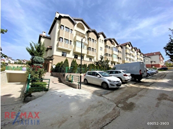 Angora Evleri Kiralik Muhtesem Yapili Kose Bahce Dubleks Esyali Hurriyet Emlak