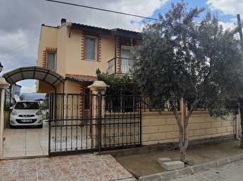 hacibey mahallesinde kaloriferli mustakil bahceli villa 112706 3266 hepsiemlak