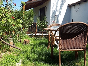 gunduzbeyde sahibinden satilik hazir yetismis bahce 0 37721002 hepsiemlak