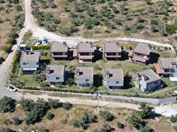 geyikli de deniz ve bozcaada manzarali site icerisinde lux villa 65273 1543 hepsiemlak