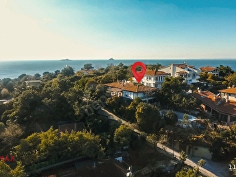 burgazada da muhtesem deniz ve orman manzarali satilik ev 11217 7619 hepsiemlak burgazada da muhtesem deniz ve orman manzarali satilik ev 11217 7619 hepsiemlak