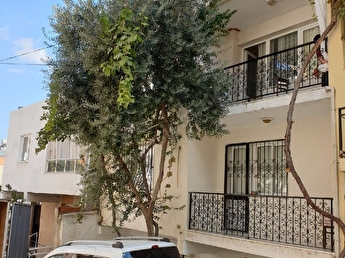 izmir karabaglar peker mahallesinde satilik evler