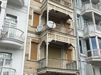 arnavutkoy de kiralik 2 derece tarihi eser yol yalisi 6029 3277 hepsiemlak