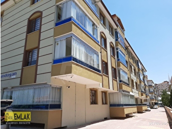 Selcuklu Esenler Mah De 200 M2 Satilik 3 1ara Kat Ferah Daire 96769 295 Hurriyet Emlak