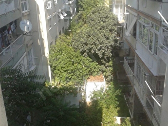 Orsa Dan Izmir Karsiyaka Dogalgazli Kiralik Daire Hurriyet Emlak