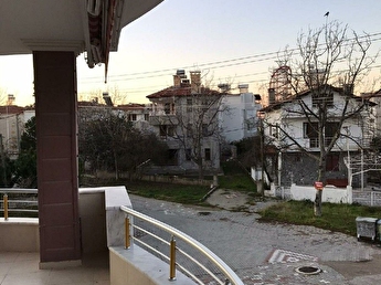 etik emlak tan mihli da denize 50 mt 2 1 gunluk kiralik daire 56765 932 hepsiemlak