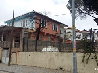 gordes sehir merkezinde 5 eylul okulu karsisinda 2 mustakil ev 115104 123 hepsiemlak