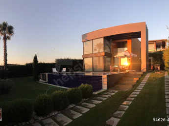 kaan emlak cesme subesinden 2019 yili en iyi mustakil konutu sonyaz dizisi cekim villasidir 54626 4472 hepsiemlak