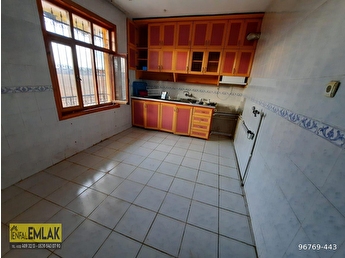 satilik mustakil bahceli ev meram karahuyuk uc katli 2000 m2 arsa icinde 96769 443 hepsiemlak
