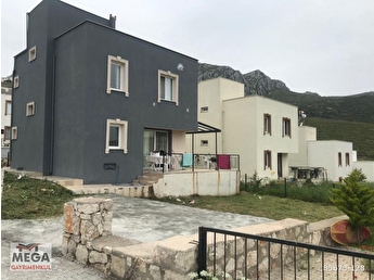 izmir karaburun da kiralik evler