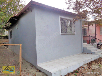 izmir menderes gumuldur de kiralik esyali mustakil koy evi 2 1 85585 1948 hepsiemlak