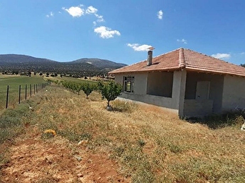 antalya korkuteli de satilik ev mustakil bahceli yol su elktrik var aldiginiz anda kazanacaksiniz 10596 3690 hepsiemlak