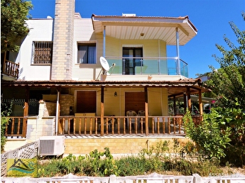 izmir menderes gumuldur de denize 50 m satilik mustakil villa 4 1 85585 1949 hepsiemlak