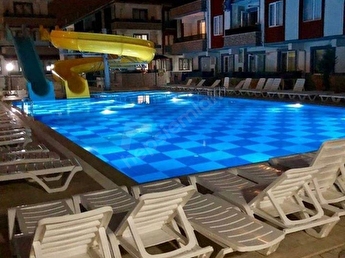 Remax Karasu Da Luks Sitede Havuz Manzarali Ozel Yapim 2 1 Daire Hurriyet Emlak