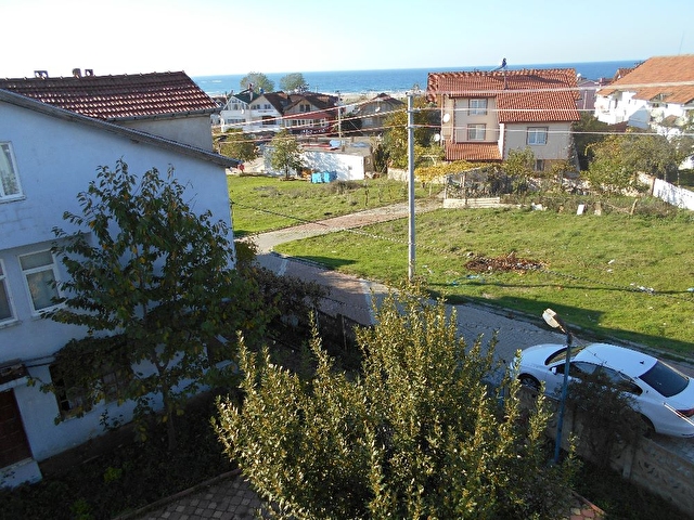 kefken cebeci mavi esinti sitesinde 150m2 triplex 4064 301 hurriyet emlak