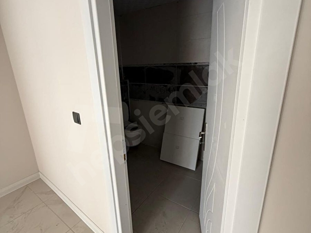 Çarşı Merkezde kiralık ULTRA LÜKS OFİS - Görsel 9