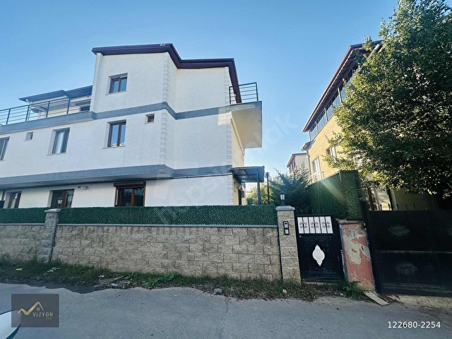 BAYRAMOĞLUNDA FULL SIFIR EŞYALI MÜSTAKİL BAHÇELİ 3+1 VİLLA - Görsel 27