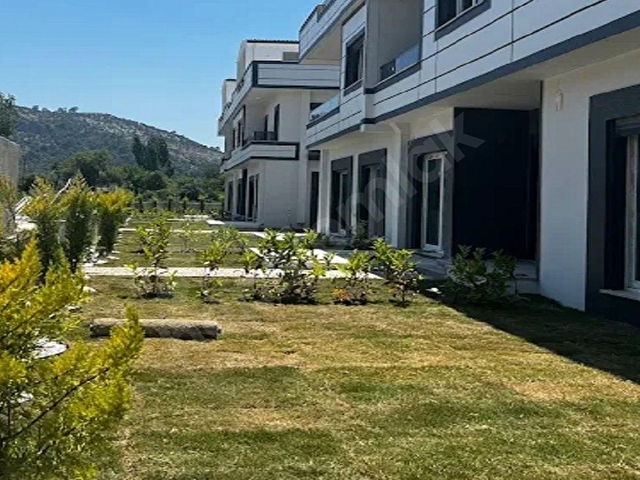 tatil sitesinde tıripleks satık villa 3+1 bahçeli teraslı - Görsel 2