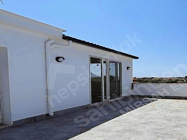 tatil sitesinde tıripleks satık villa 3+1 bahçeli teraslı - Görsel 24