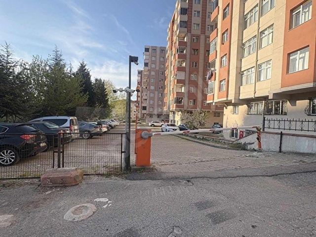 Ümraniye Elmalıknet mh. suryapı exen karşısı 3+1 satılık daire - Görsel 2