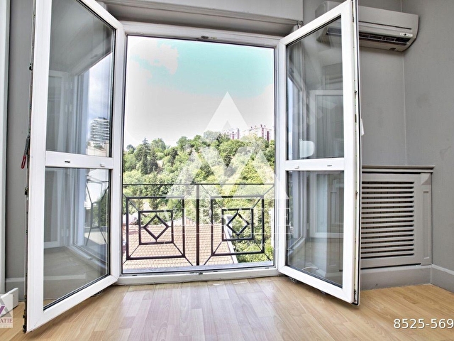Mediko 2 Sitesinde Manzaralı, Sauna ve Kapalı Otoparklı Kiralık 7+2 Villa - Görsel 9