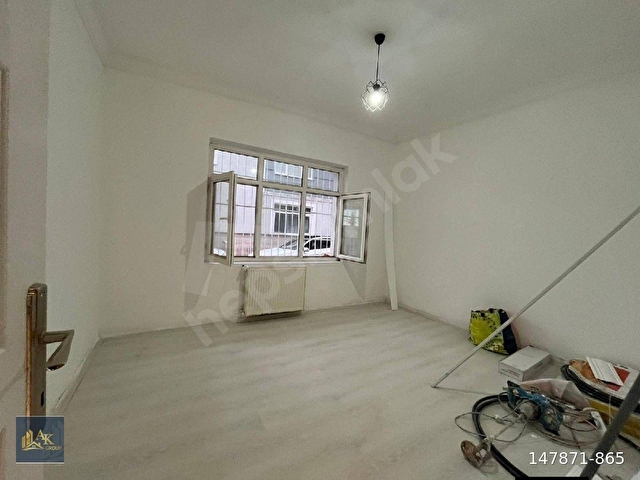 SAMSUN İLKADIM KADİFEKALE MAHALLESİNDE KAT TAPULU İÇİ YAPILI 2+0 SATILIK DAİRE - Görsel 5