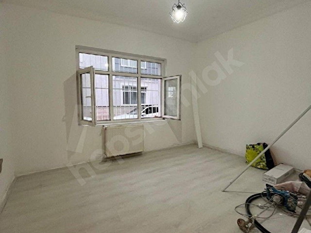 SAMSUN İLKADIM KADİFEKALE MAHALLESİNDE KAT TAPULU İÇİ YAPILI 2+0 SATILIK DAİRE - Görsel 6