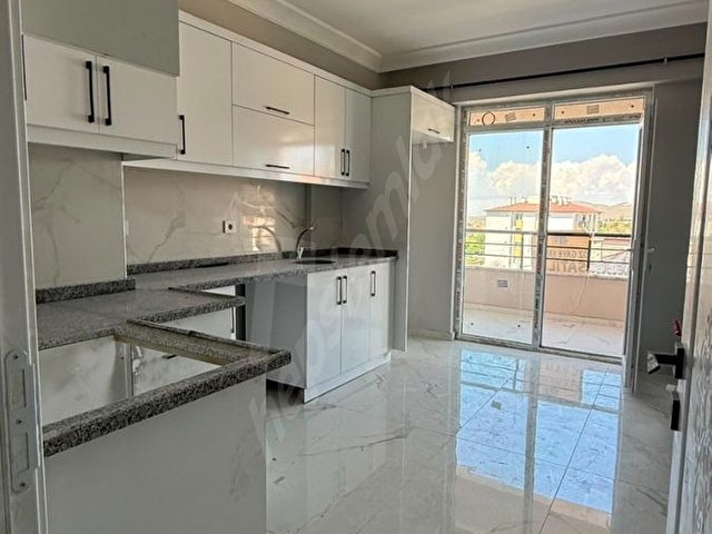 ÖZ GAYE EMLAKTAN DEVELİ REŞADİYE MAHALLESİNDE SATILIK SIFIR DAİRE - Görsel 3