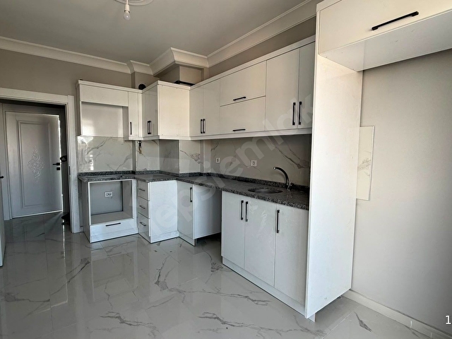 ÖZ GAYE EMLAKTAN DEVELİ REŞADİYE MAHALLESİNDE SATILIK SIFIR DAİRE - Görsel 4