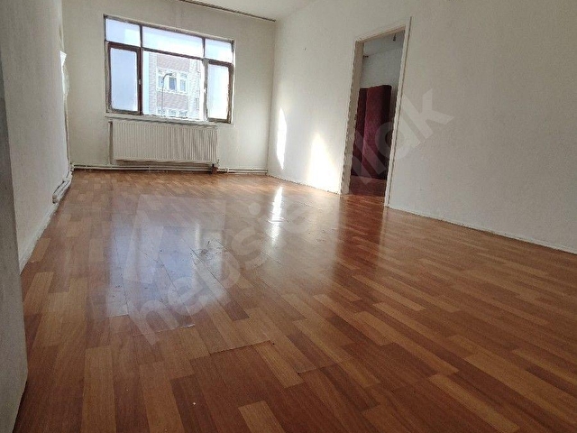 POLATLI KURTULUŞ MAH. ELİF MARKET YANI 3+1/115M² BİRİNCİ KAT DAİRE