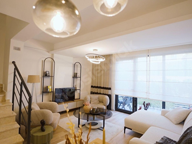 BATUHAN POLATTAN BAHÇEŞEHİRDE YENİ 4+1 VİLLA VADELİ FIRSAT - Görsel 4