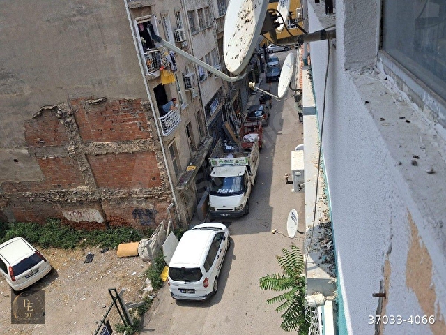 yatırımcılara alsancak izban yakını 2+1 kira getirisi yüksek yatırımlık daire - Görsel 16